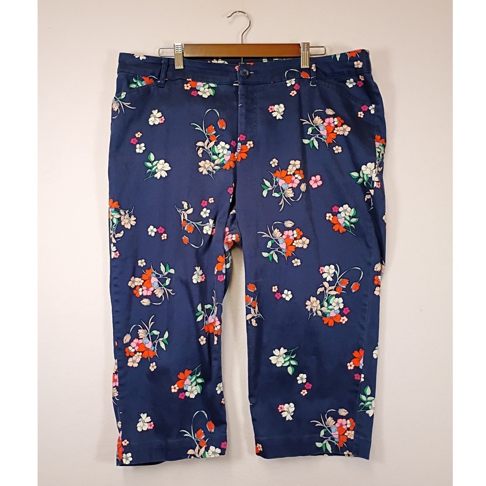 Cottagecore St. Johns Bay Womens 18W Navy Blue Floral Print Capri Pants